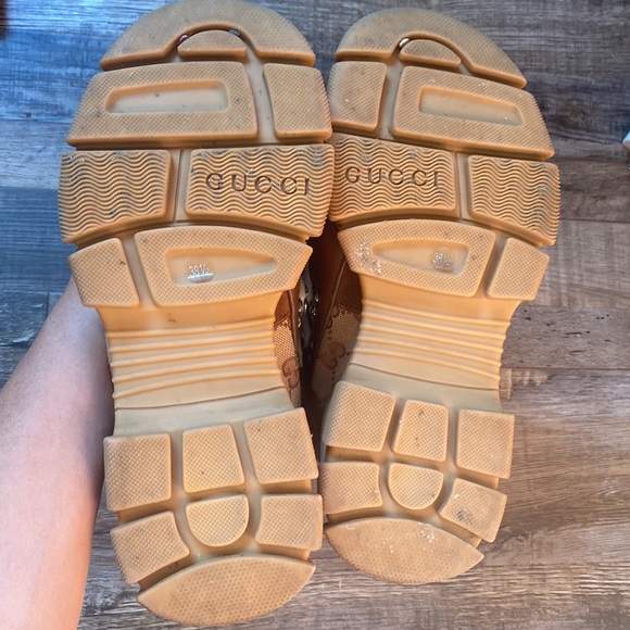 COPY - Gucci flash trek shearling boots - Picture 12 of 15